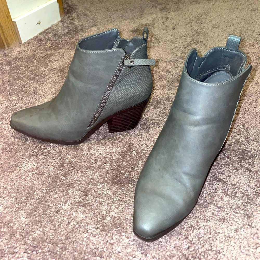Size 6.5 Short heel